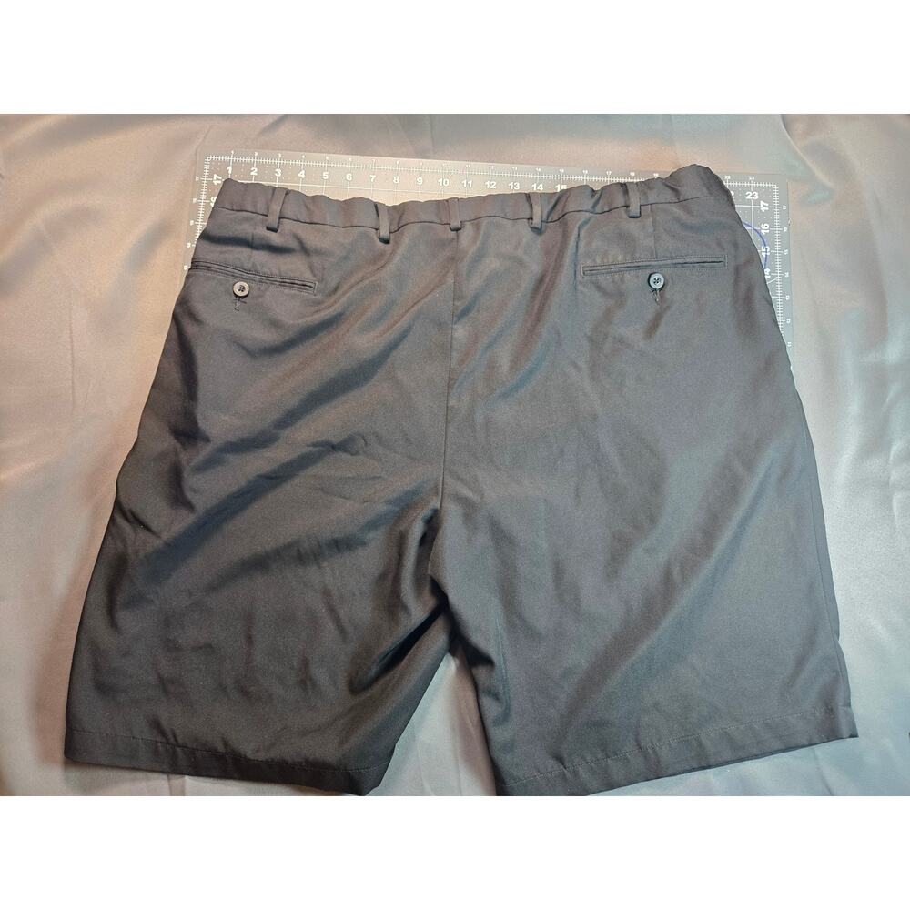 Jos. A. Bank David Leadbetter Golf Shorts  Men's Size 44 Black Polyester Shorts